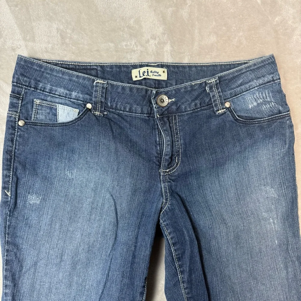L.e.i. Y2K Low Rise Flare Jeans | Patchwork Back Pockets | Size 13